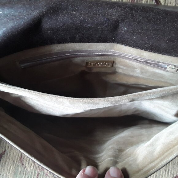 Vintage Made in Canada Leather Crossbody - Picture 5 of 13